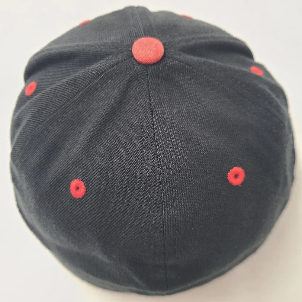 Nike Hat Fitted (Seems M-L) Black Red 6.0 Action Sports Swoosh Logo Skate Men